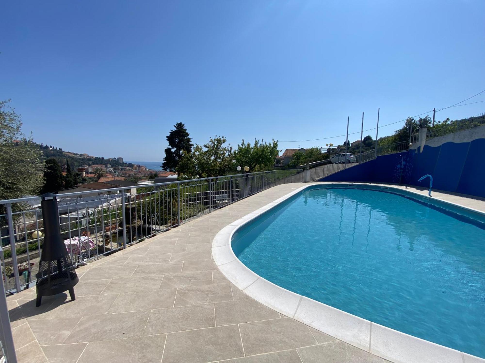 Residence Hotel Edy Imperia Exterior photo