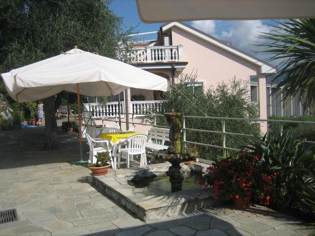Residence Hotel Edy Imperia Exterior photo
